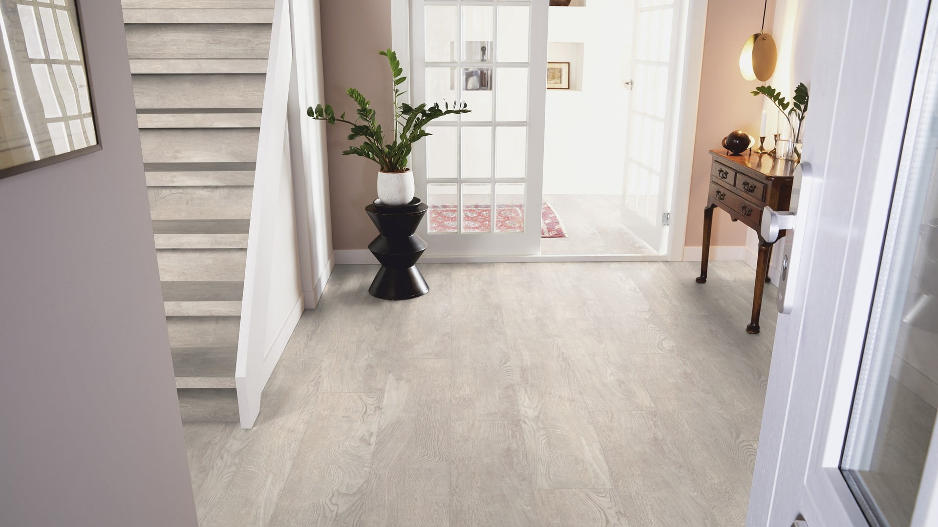 Authentic Oak Chinkapin 56283 PVC vloer mFLOR 3 Authentic Oak Chinkapin 56283 PVC vloer mFLOR hal