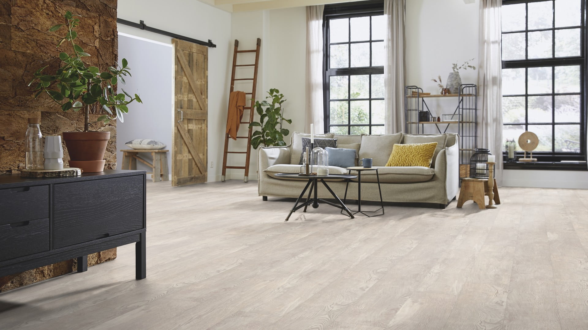 Authentic Oak Chinkapin 56283 PVC vloer mFLOR 6 Authentic Oak Chinkapin 56283 PVC vloer mFLOR woonkamer